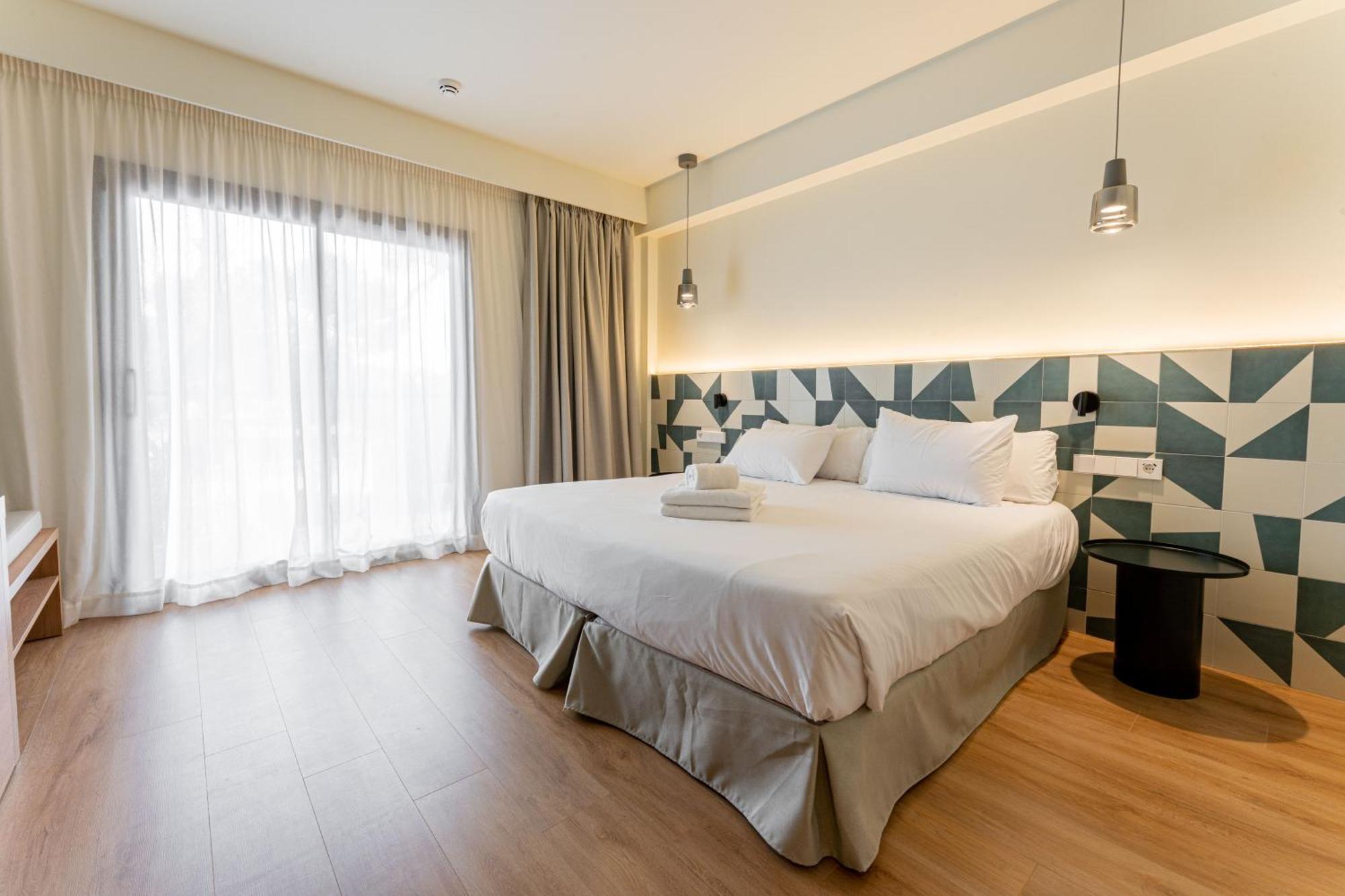 Hotel Santanyi Port Cala Figuera  Phòng bức ảnh